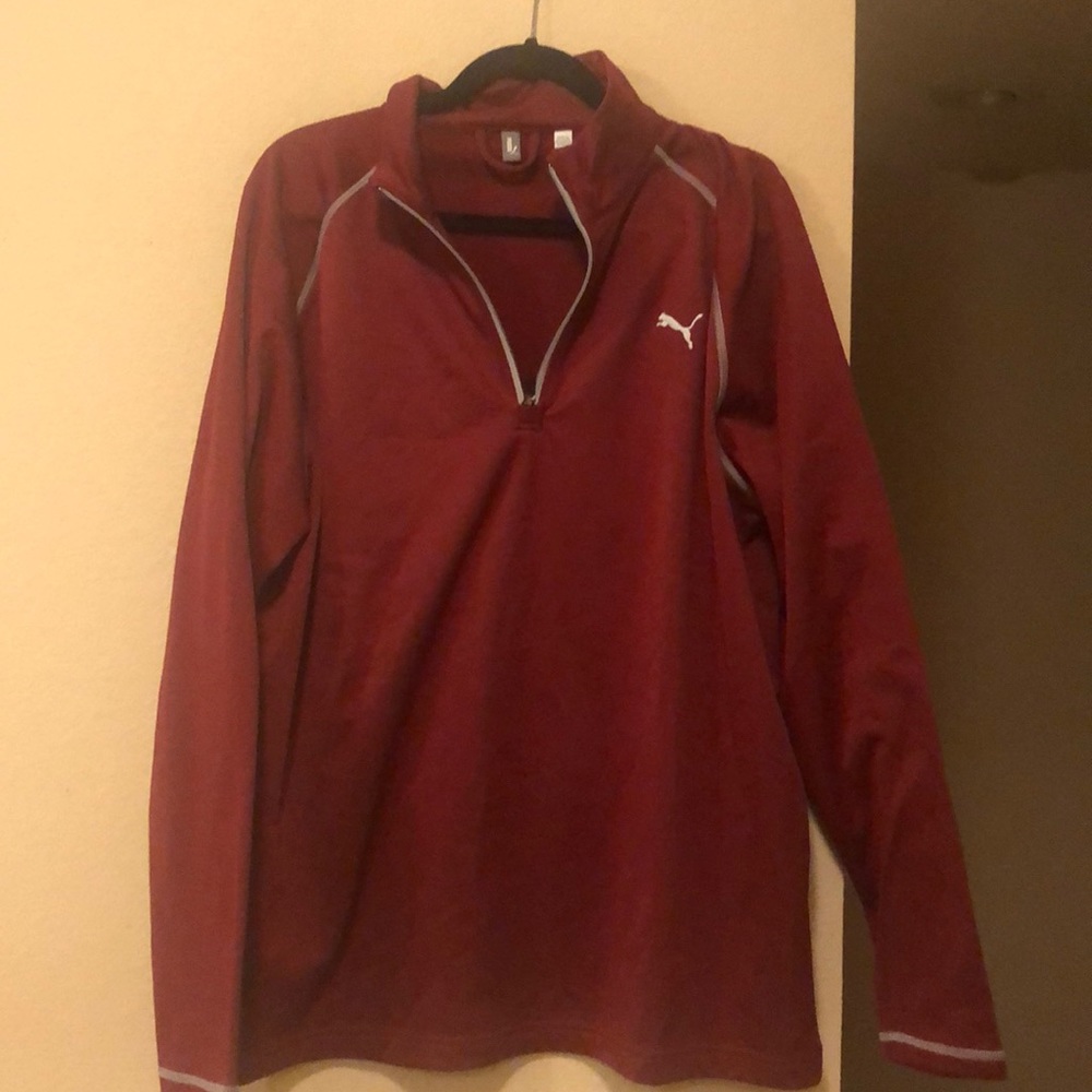 Burgundy pumps half zip